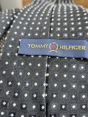 Tommy Hilfiger Blue Silk Tie with Green Accent Vintage 90s
